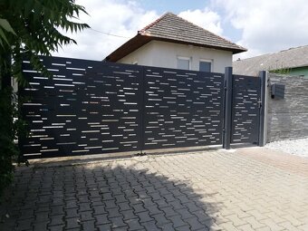 Kovové vstupné brány. - 4