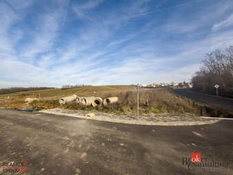 Na predaj stavebné pozemky - 4