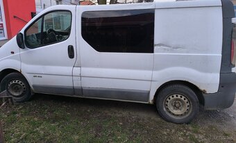 RENAULT trafic - 4
