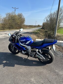 Yamaha R6 2001 - 4