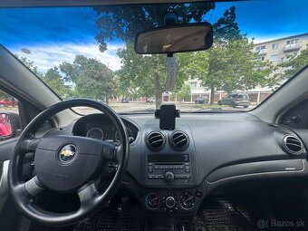 Chevrolet Aveo - 4