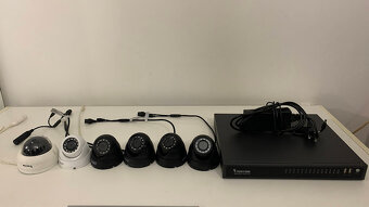 Kamerový systém VIVOTEK ND8322P PoE NVR + 6 kamier - 4