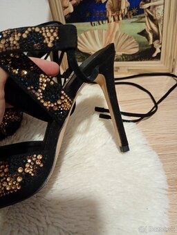 Krásne lodičky Guess veľ.38 - 4