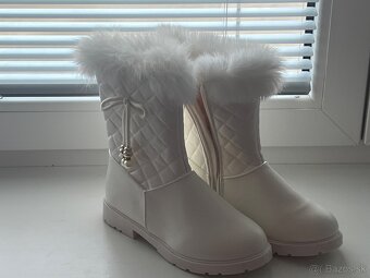 Krásne dievčenské teplé čižmy - 4