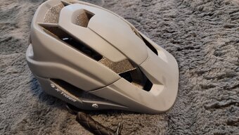 Helma na bicykel - 4