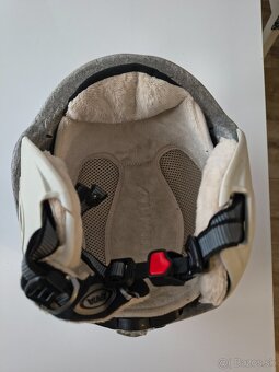 Dievčenské prilba - 4