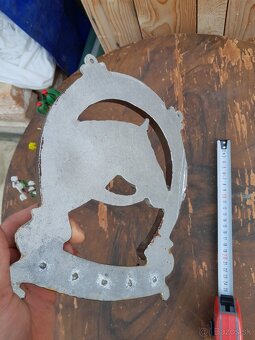 Predám vešiak na kľúče v tvare podkovy - 4