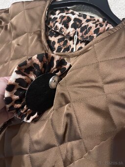 Dlhý prešívaný kabát - 4