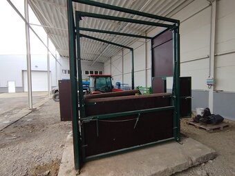 Fixačná klietka - 4