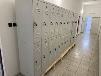 Šatňové skrinky - kovové - 4