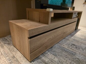 Komoda pod TV - 4