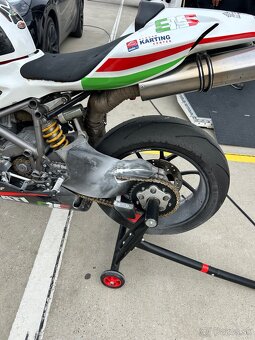 Predam svoju okruhovku ducati 848 - 4