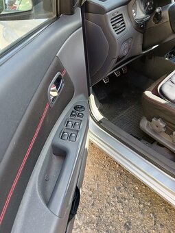 Kia Rio športy 1,4 benzín, 2009,102 330 km - 4