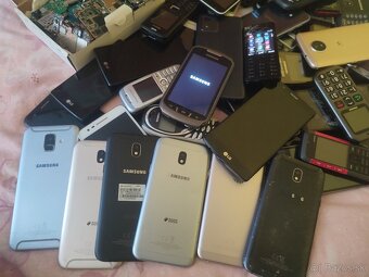 Predám mobily ná náhradné diely - 4
