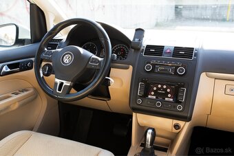 Volkswagen Touran 1.6 TDI DSG - 4