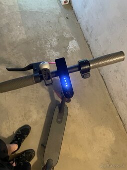 Xiaomi Mi Electric Scooter M365 - 4