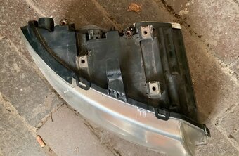 Chrysler Voyager prave svetlo - 4