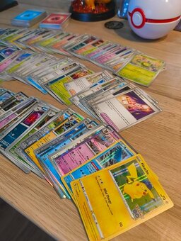 Pokemon karty Charizard - 4