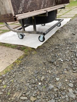 Stabilný stojan – kolíska na prívesný vozík - 4