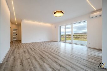 RODINNÝ DOM OBEC SVINIA, OKRES PREŠOV - 4