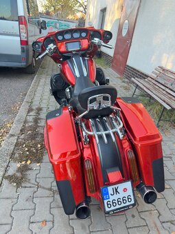 Harley Davidson Street glide CVO - 4