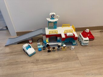 Predam Lego Duplo 10948 Garaz a umývačka aút - 4