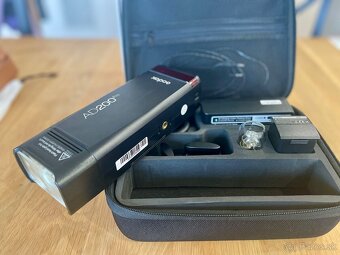 Godox AD200 Pro TTL HSS batériový blesk 200W - 4