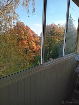 ZASKLENIE BALKÓNA,ČI TERASY LACNEJŠIE? ROLETY, ŽALÚZIE? - 4