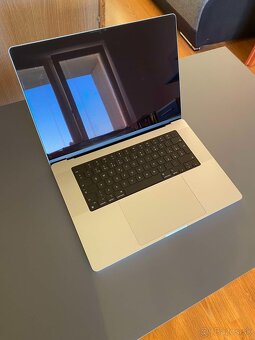 MacBook Pro 16” M1 Max, 32 GB RAM, 1 TB SSD - 4