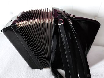 Predam akordeon WALTHER Pirat 72 bas. - 4