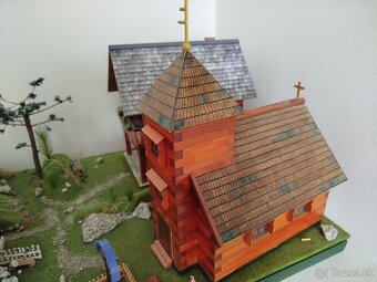Darujem drevenú dedinku - 4