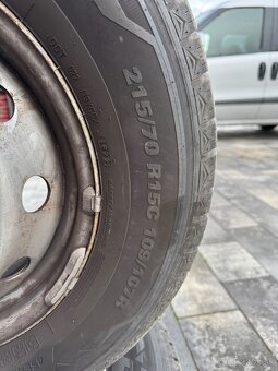 215/70 R15C letne - 4