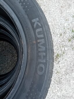 Kumho 225/55r17 - 4