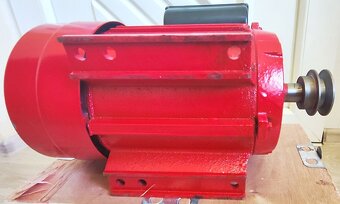 Elektromotor s remenicou na 220V 2,2 kW / 3000 ot. - 4