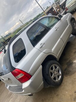Rozpredam KIA Sportage CRDI - 4