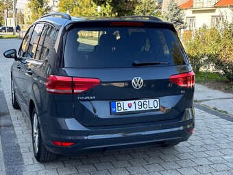 Volkswagen Touran - 4