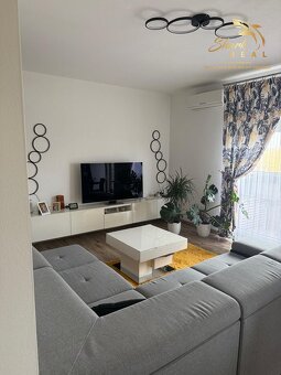 Priestranný 3-izbový byt s dvoma loggiami - Senec - 4