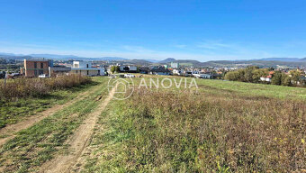 Pozemok pre viacero RD - ĽUBOTICE - 4