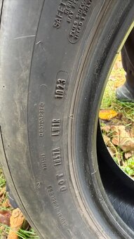 Dunlop 235/55 R17 - 4