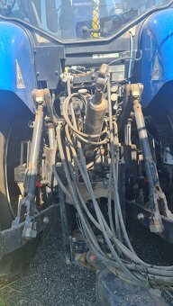 Predám traktor New Holland T7.270 AC - 4