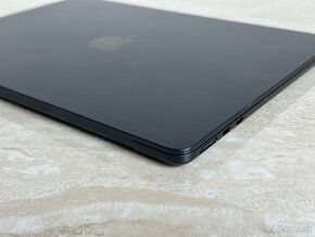 Apple MacBook Air 13, M2 8-core, 8GB, 256GB, 8-core GPU - 4