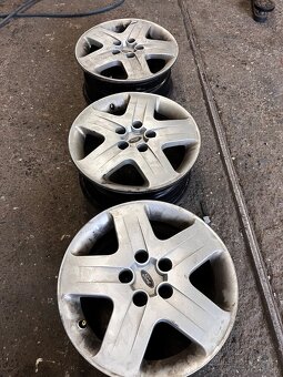 Predam plechove disky ford focus - 4