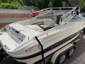 Kajutovy motorovy cln BAYLINER s prívesom a príslušenstvom - 4