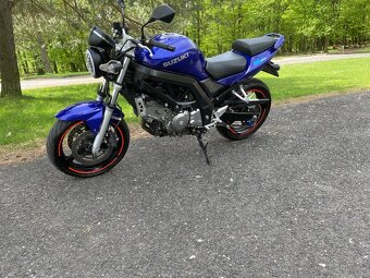 SUZUKI SV 650 N  2011 - 4