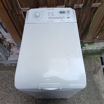 Electrolux pracka uzka 40cm moznost dovozu v BA - 4
