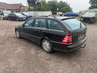 Mercedes-Benz C200 2,2CDI 90KW prodám díly z vozu - 4