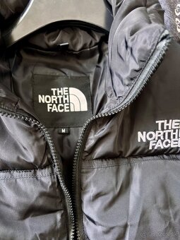 The North Face zimná bunda - 4