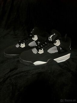 Jordan 4 white thunder - 4