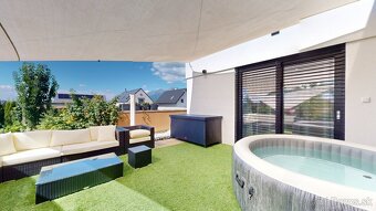 NADŠTANDARDNÝ RODINNÝ DOM - 4