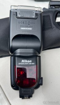 Fotoaparat Nikon D800e + Nikkor 24-70 1:2.8 - 4